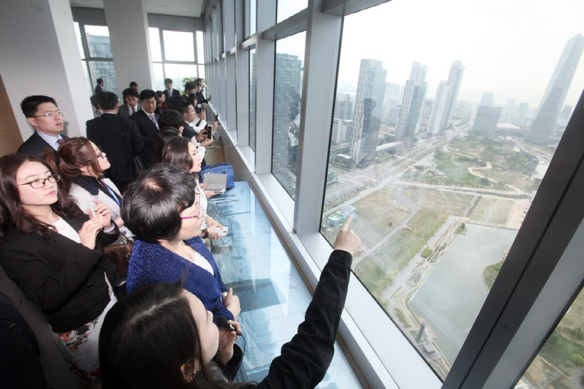동북아 트레이드 빌딩 웨이하이시 투자및 무역 설명회