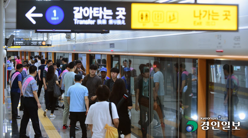 인천지하철2호선 개통후 첫 평일 출근시간대20