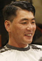 이발하는 김광현