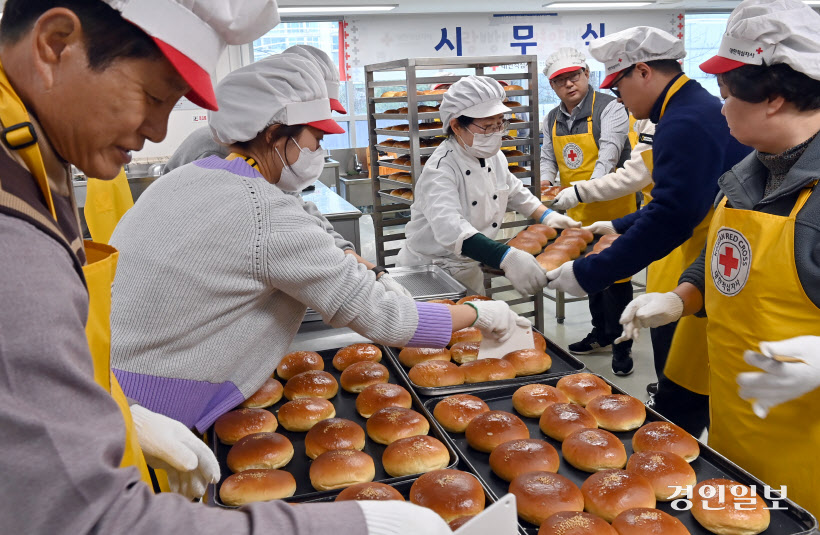 대한적십자 인천지사 빵만들기 시무식