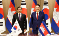한국·캄보디아 정상회담… 전략적 동반자 관계로